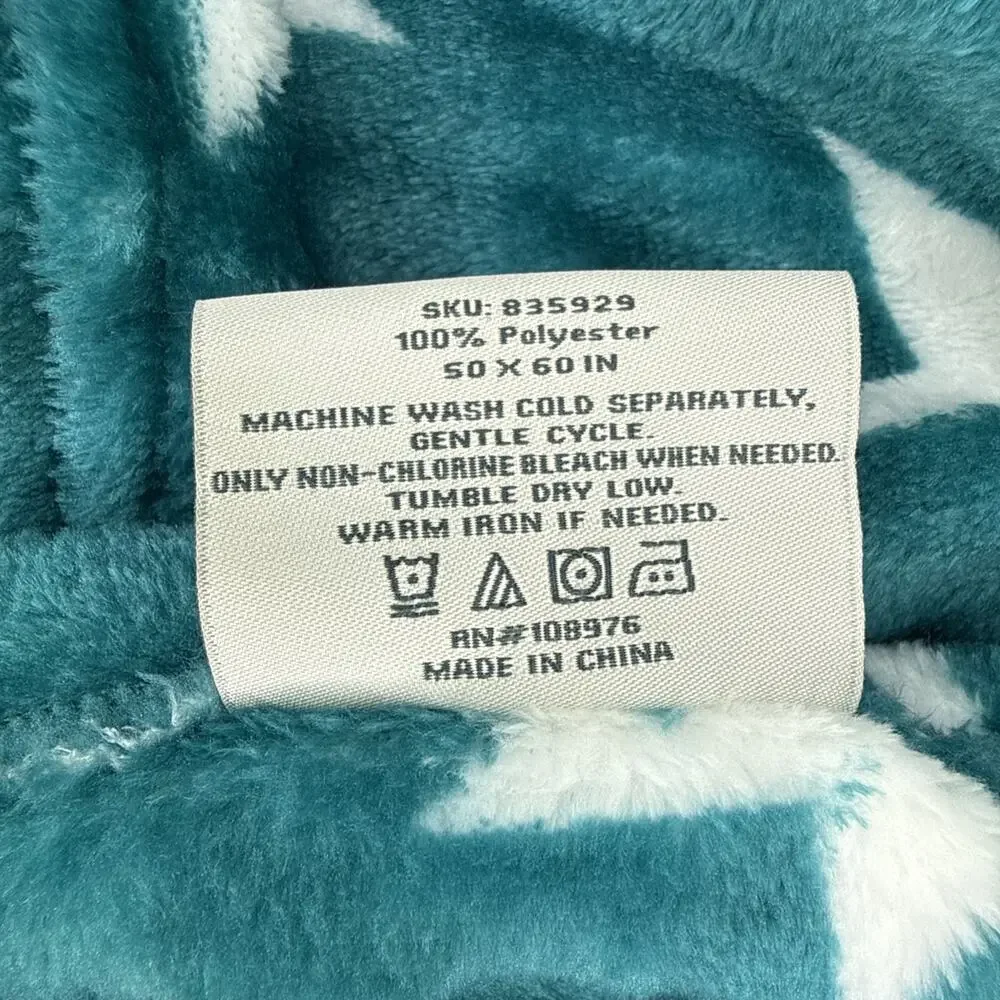 Warm & Cozy Oversized Fleece Wearable Blanket Poncho Teal Stars